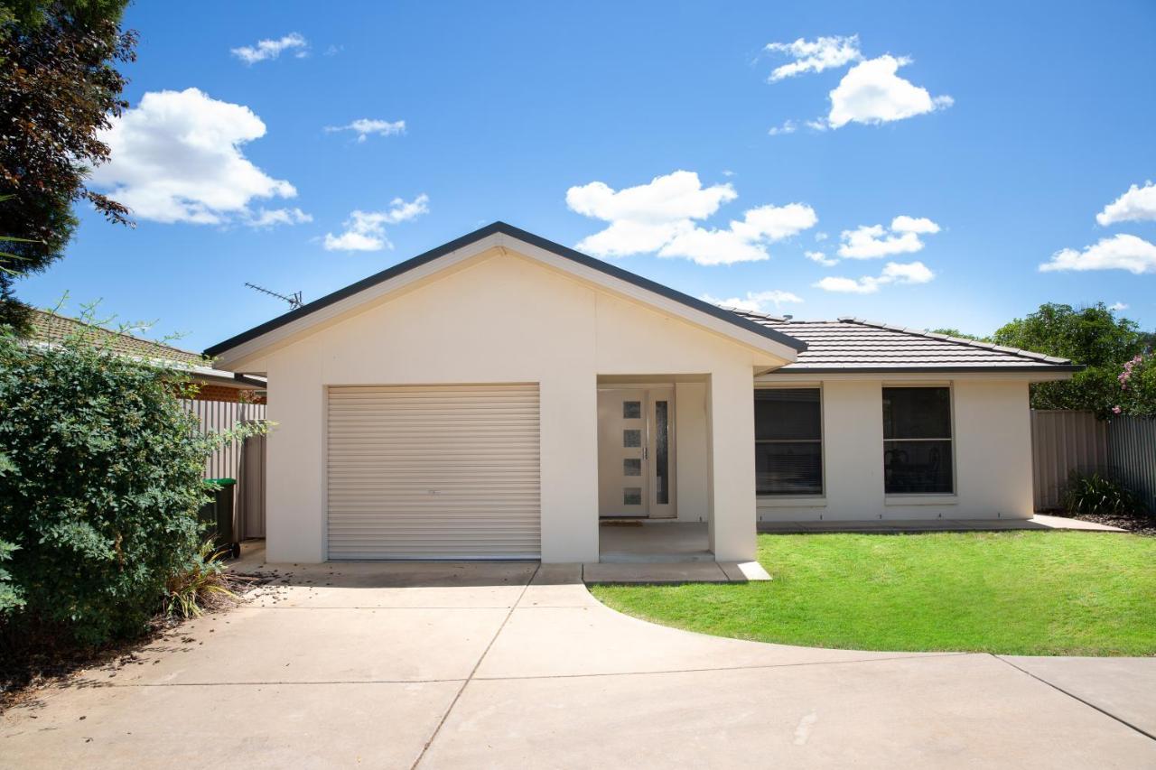 Lovely 3 Bed, 2 Bath In The City Centre Villa Wagga Wagga Exterior foto