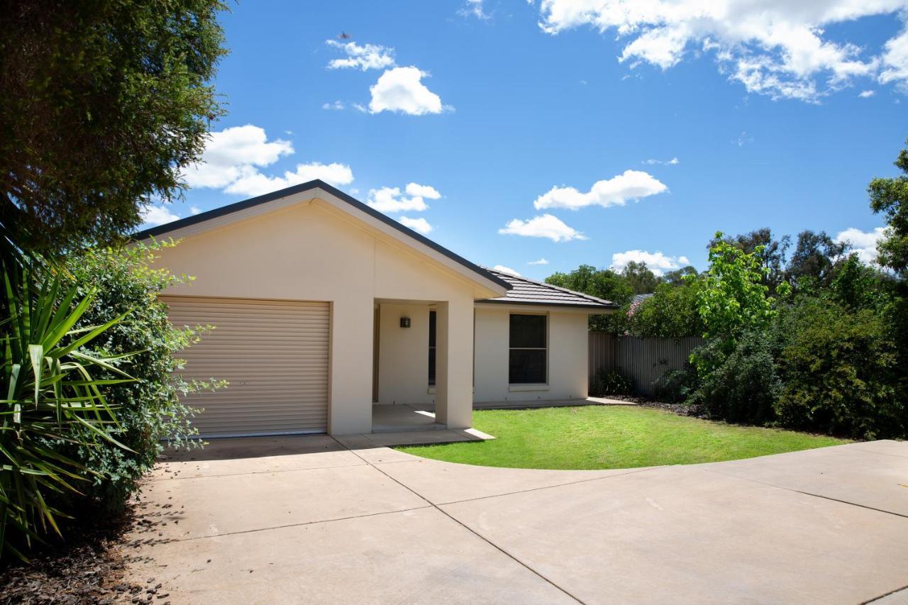 Lovely 3 Bed, 2 Bath In The City Centre Villa Wagga Wagga Exterior foto